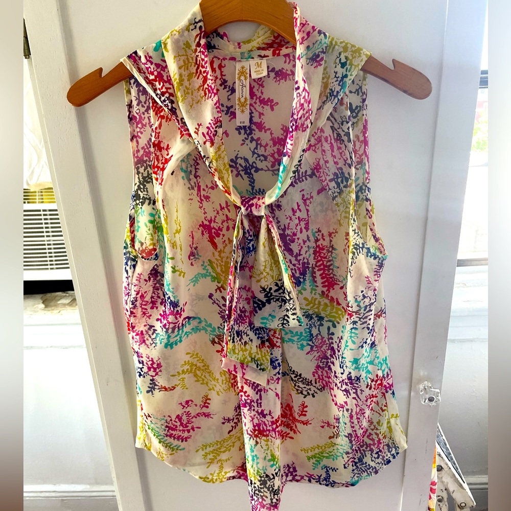 Colorful Sleeveless Tie Blouse